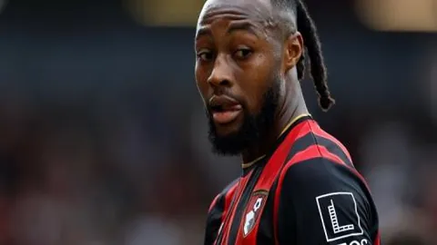 西汉姆联与诺丁汉森林巅峰对决：客场奇兵能否逆袭成功？