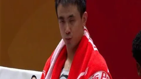 阿甲8连胜奇迹来袭！揭秘阿甲赛场的神秘盲点，警惕潜在危机！